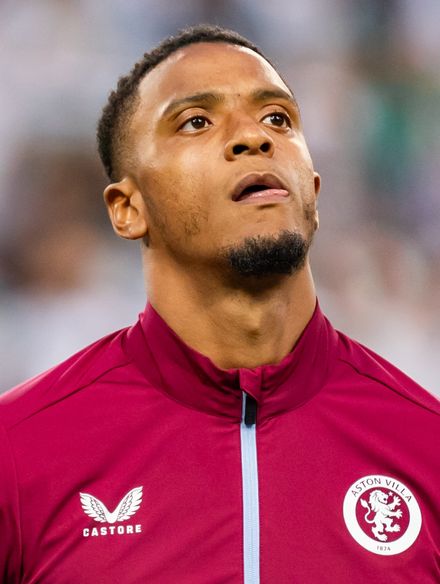 Ezri Konsa photo