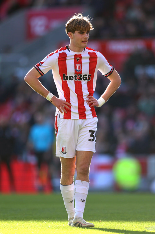 Nathan Lowe photo