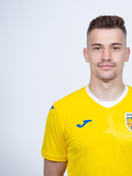 Даріус Олару photo