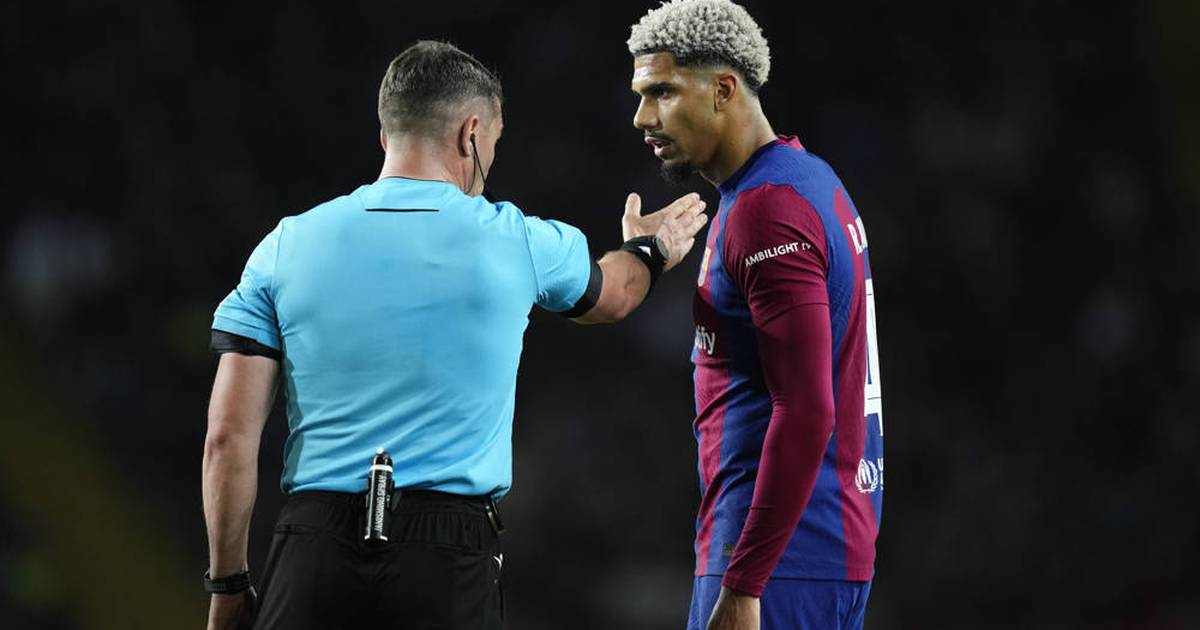 Champions League Chaos: Barca Robbed by Referee's Red Card?
