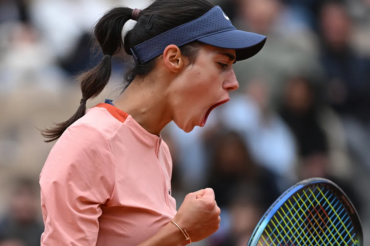 Olga Danilovic Shocks Roland Garros with Stunning Comeback