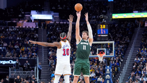 Warriors Could Target Brook Lopez in Free Agency Following Bucks' Playoff Exit