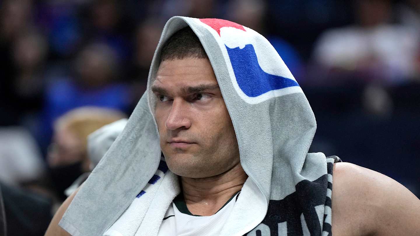 Lakers and Warriors Set to Compete for Brook Lopez in Free Agency