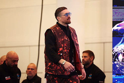 Усик і Дюбуа готуються до бою на «Вемблі»: український чемпіон прокоментував заяви британця