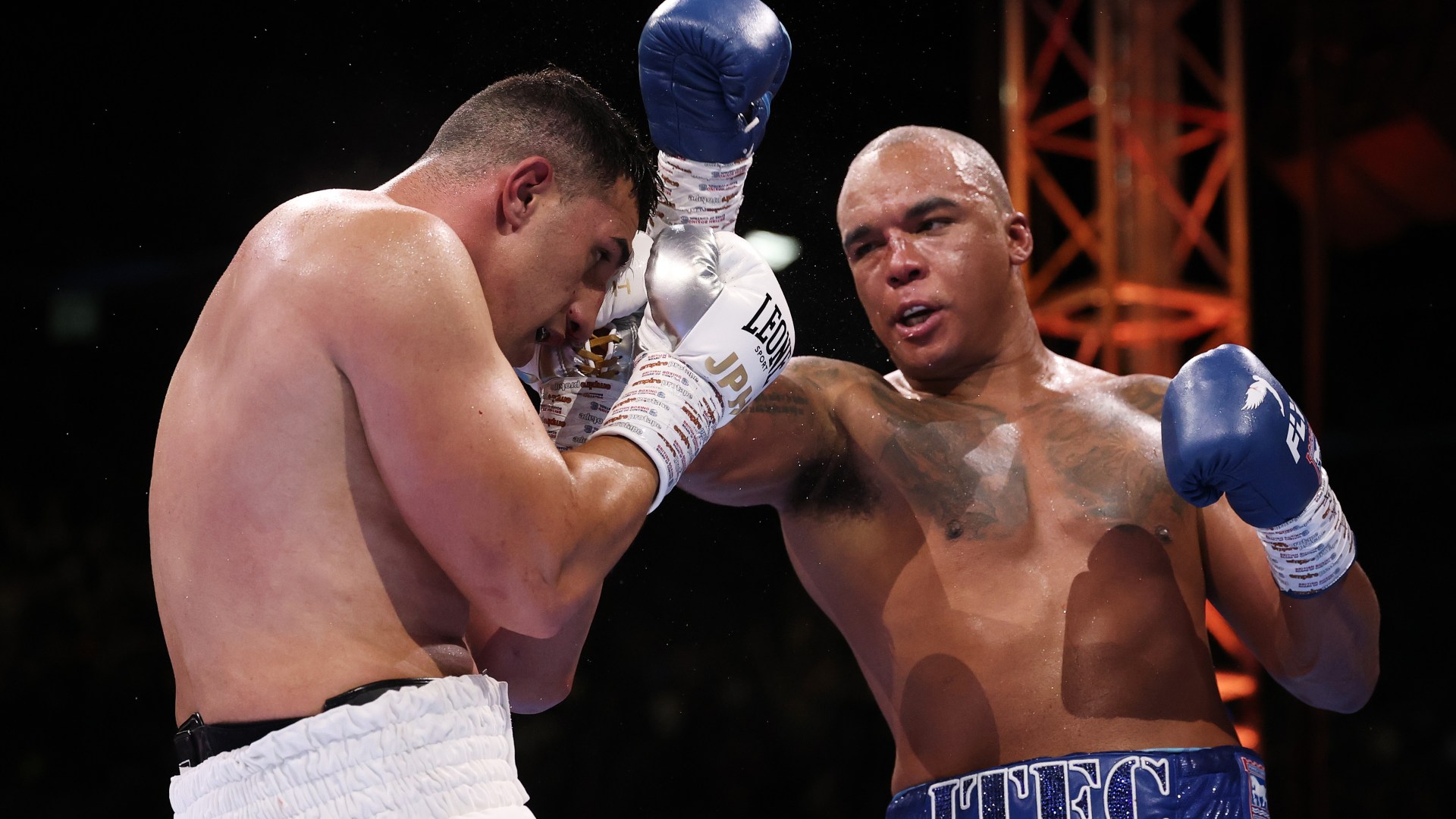 Wardley Delivers Last-Minute Knockout Against Dominant Huni to Retain Unbeaten Record