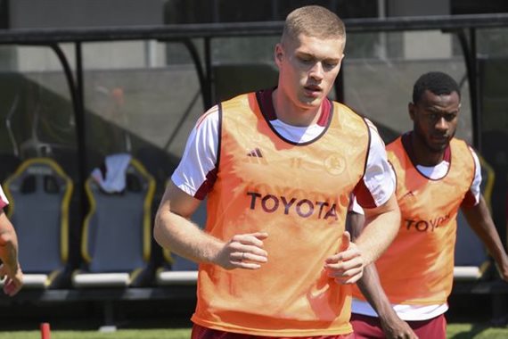 Dovbyk Injury Concern Clouds Roma's Champions League Hopes Before Milan Clash