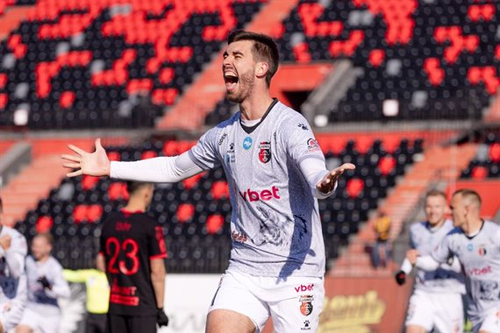 Ihor Kharatin Opens Up: From European Glory to Veres Struggles
