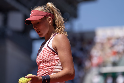 Jannik Sinner Aims for Fourth Round at French Open as Heavyweight Saturday Schedule Unfolds