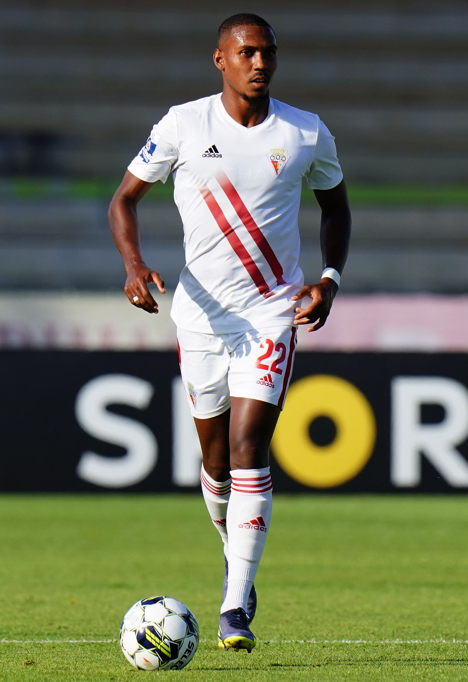 Léo Alaba photo