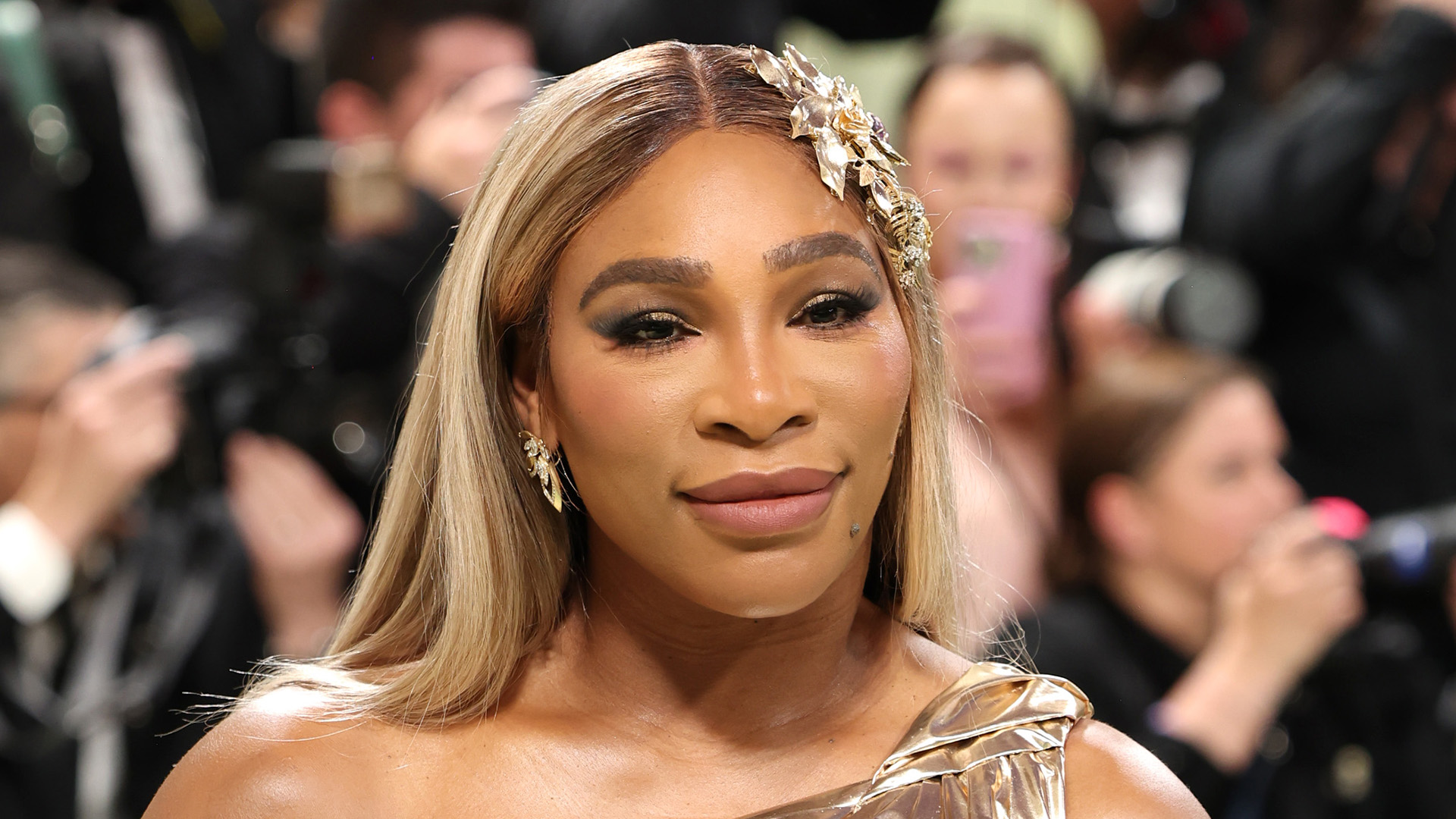 Serena Williams Shines in a Golden Balenciaga Gown at the Met Gala