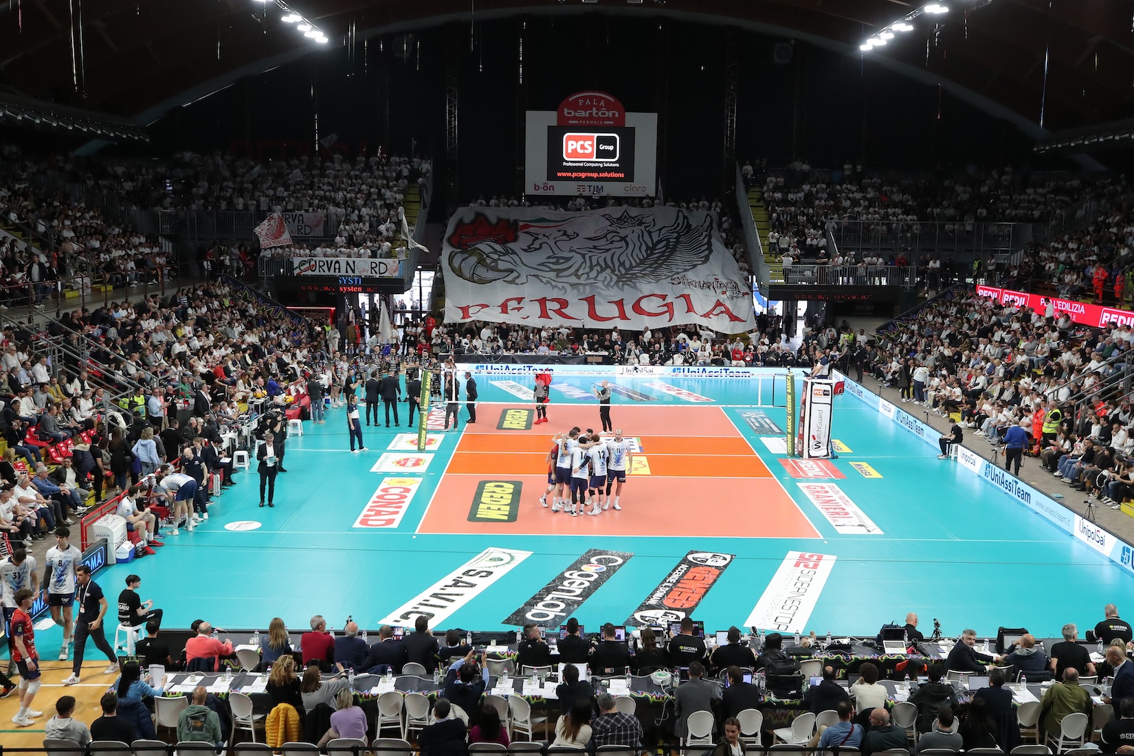 Perugia Edges Closer to Glory with a Thrilling Victory Over Monza in SuperLega Showdown