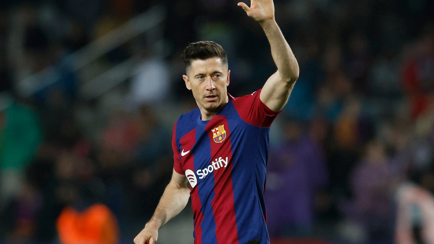 Lewandowski Affirms Commitment to Barcelona Amidst Hat-trick Heroics