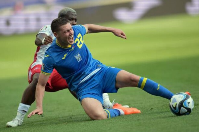 Автогол-шокер! Матвієнко врятував Україну в матчі-трилері!