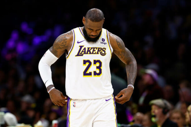 Lakers Keep Playoff Hopes Alive: LeBron Anchors Critical Victory Over Nuggets