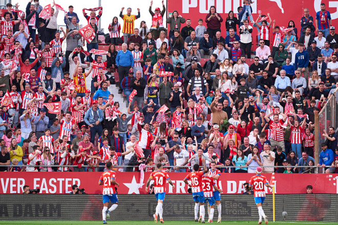 Girona Stuns Barcelona with a 4-2 Victory: Porto's Double Seals the Deal